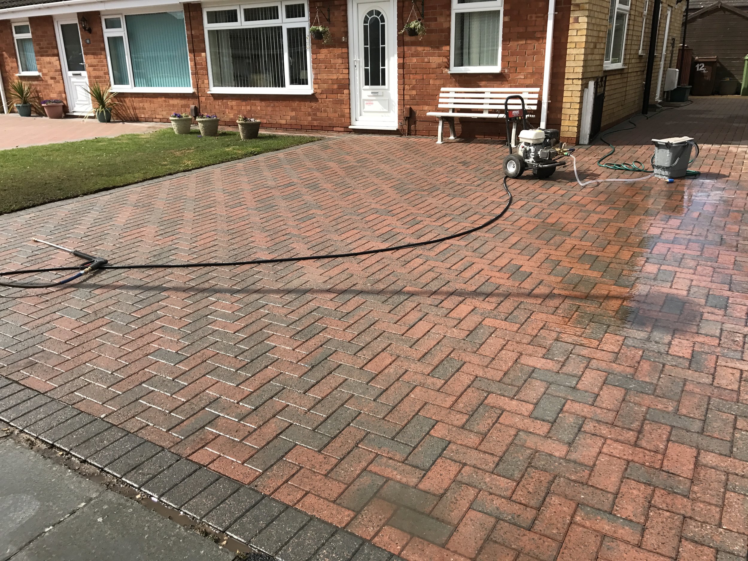 driveway cleaning Leppington